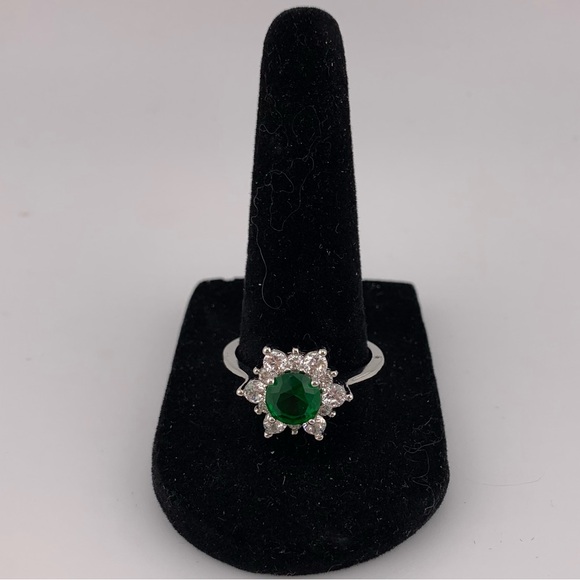 EMERALD-GREEN GLASS CLR CZ 925 STERLING SILVER COCKTAIL RING Prong Set SIZE 9.5 - Picture 6 of 8